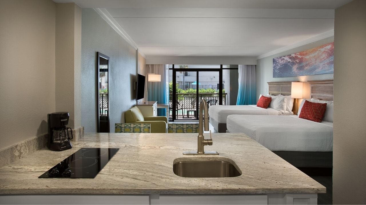 Grande Cayman Resort - Efficency Room