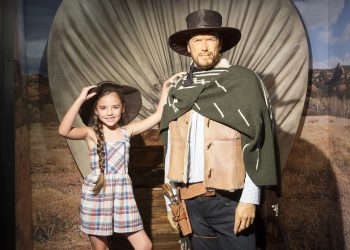 PHOTO_HWMB_HWMH_HWMPF_HWMMB_Clint-Eastwood-with-Little-Girl.jpg