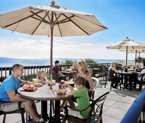 compass-cove-crows-nest-outdoor-dining (1)